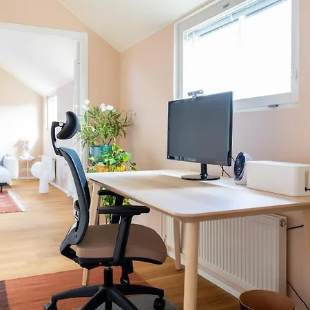 Spacious With Private Sauna & Balcony! * Helsinki
