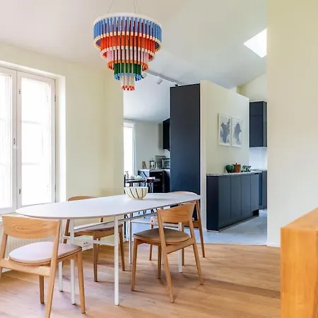 Spacious With Private Sauna & Balcony! Apartment *